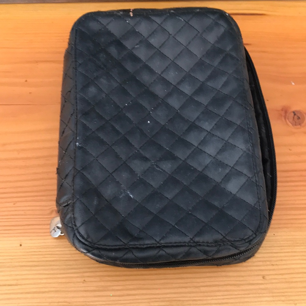 Trish McEvoy Quilted medium planner